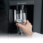 ⁦ثلاجة هيتاشي 4 ابواب سلفر زجاج مع كولر⁩ - الصورة ⁦3⁩